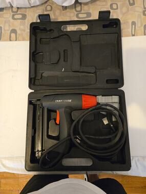 Craftsman Electric Staple/Nail Gun with Case
